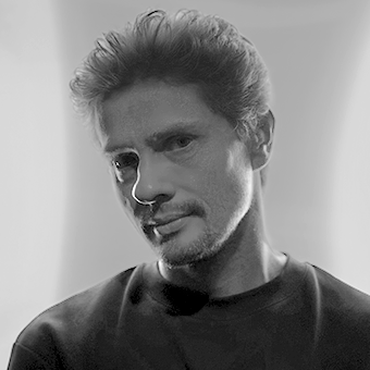 Владимир Аюев